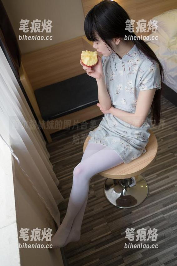西尔酱妹妹的图片合集，唔，脑海里又开始游走了