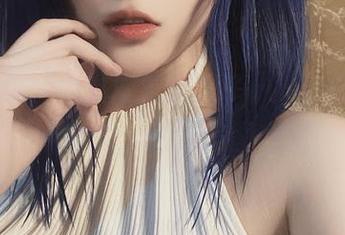拿起手机，快来欣赏起起子vvvv连体衣的那点事儿：高清美图在线！