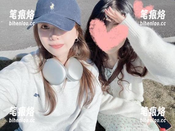 闪月半图集更新，纯白调调袭来，简直是给我眼睛放了一场白色派对。