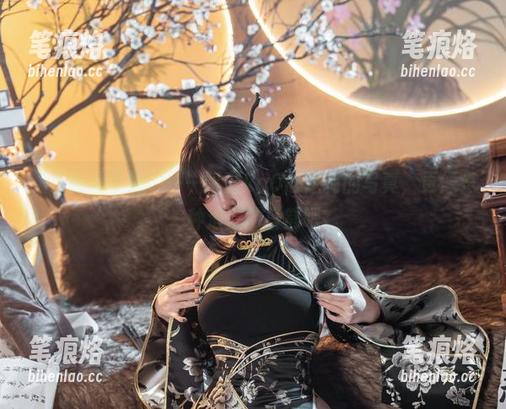 “小薰喝牛奶”——阿薰kaOri定制的写真，更像是一种浪漫的日常吧。