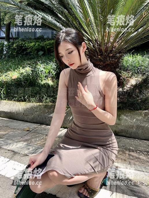 微密圈 - 想要沉醉在吊带里？陈妮妮UNI的图集中有你想要的，下载啦！