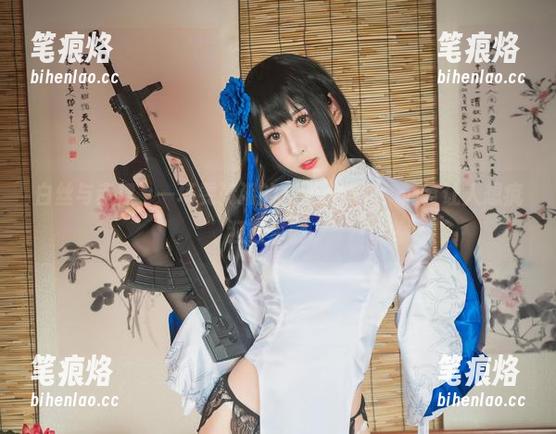 白丝与赤裸，一场雯粥粥的高清cos秀，简直让人想疯狂鼓掌啊。