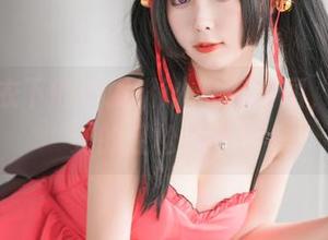 女仆内衣下的雯粥粥i：私拍套图，意想不到的轻松和俏皮