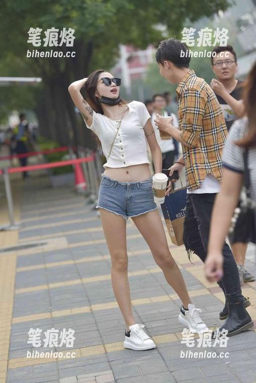魔镜街拍-凯恩 魔镜街拍 - 雨季不在,凯恩的写真图集让你无须带伞
