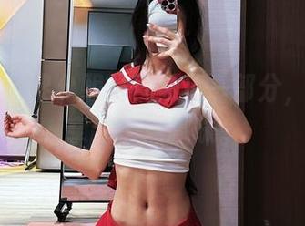 微密圈 – 黎允熙的视频第一部分，套图分享的一点腻味。
